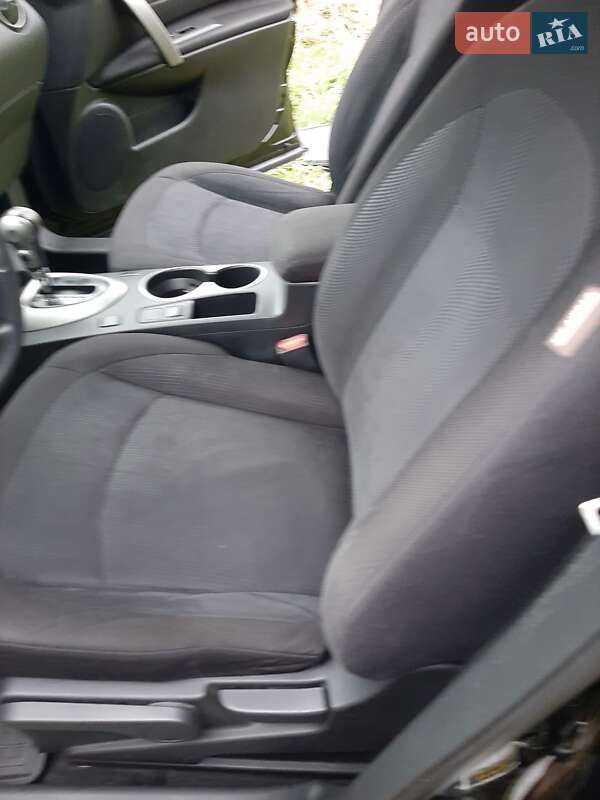 Позашляховик / Кросовер Nissan Rogue 2015 в Новій Водолагі