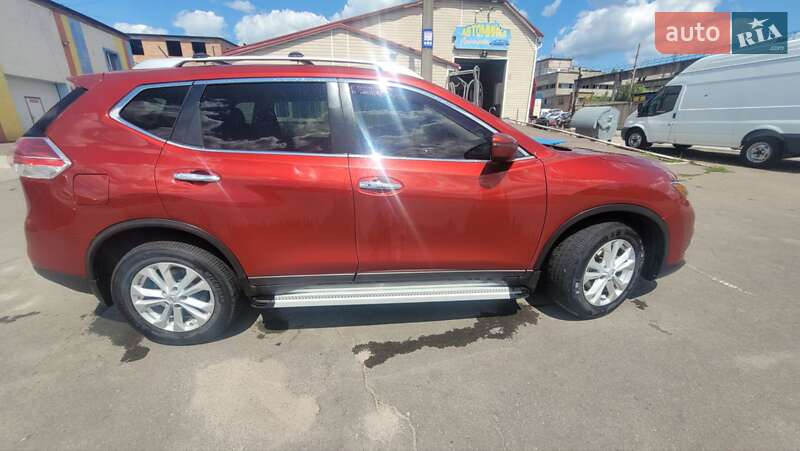 Внедорожник / Кроссовер Nissan Rogue 2016 в Белой Церкви