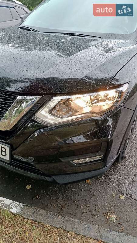 Внедорожник / Кроссовер Nissan Rogue 2018 в Запорожье