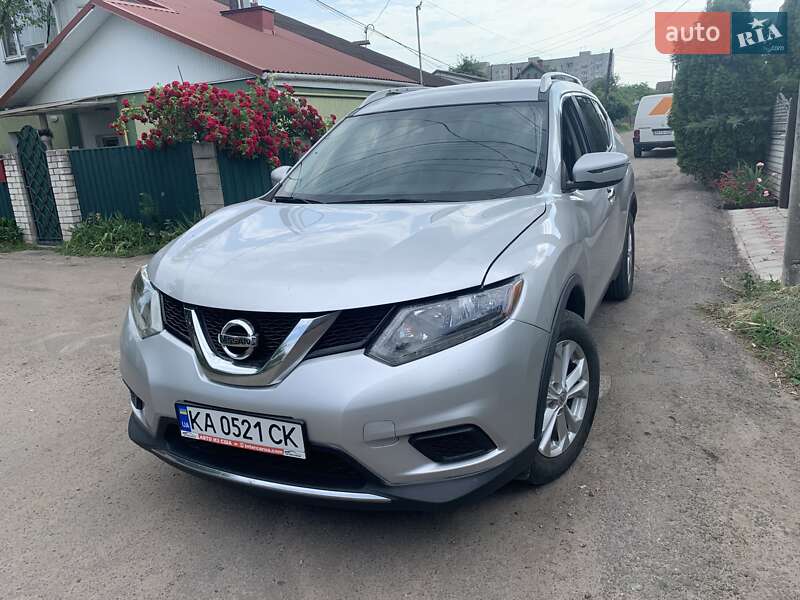 Позашляховик / Кросовер Nissan Rogue 2015 в Житомирі