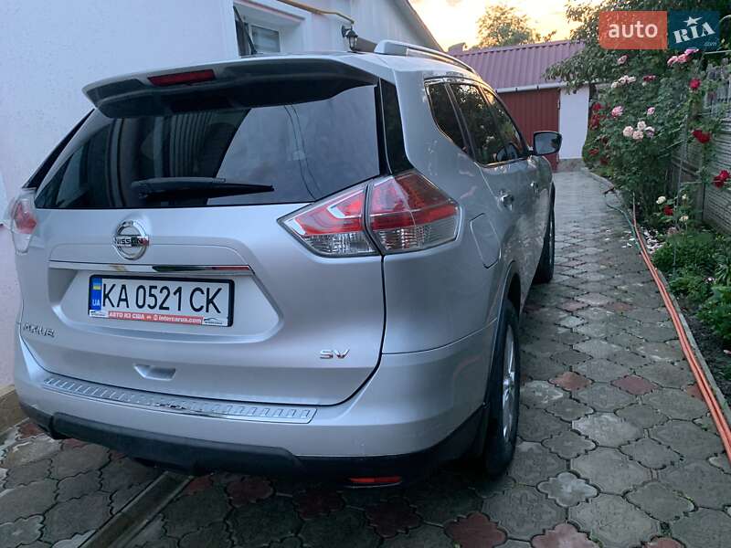 Позашляховик / Кросовер Nissan Rogue 2015 в Житомирі