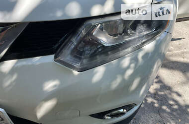 Внедорожник / Кроссовер Nissan Rogue 2015 в 