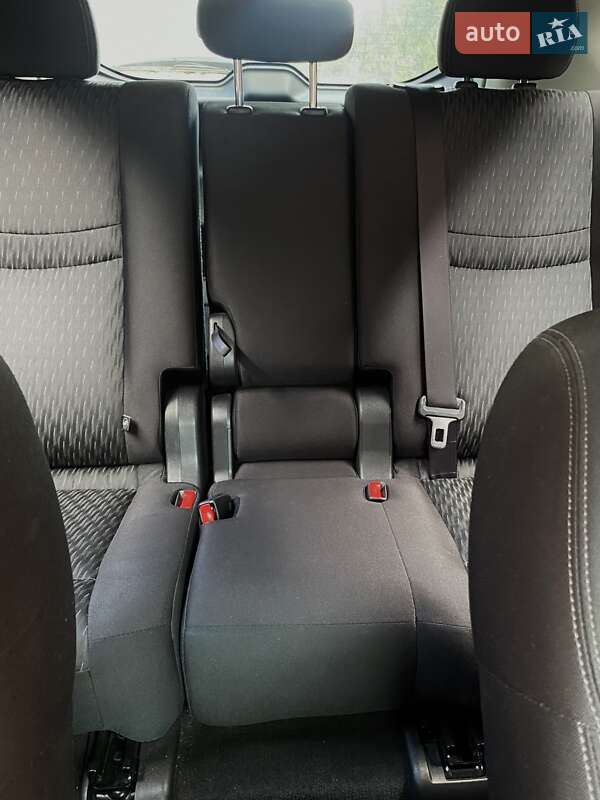 Позашляховик / Кросовер Nissan Rogue 2018 в Львові