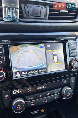 Внедорожник / Кроссовер Nissan Rogue 2016 в Львове