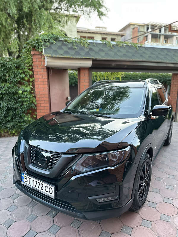 Внедорожник / Кроссовер Nissan Rogue 2018 в Киеве