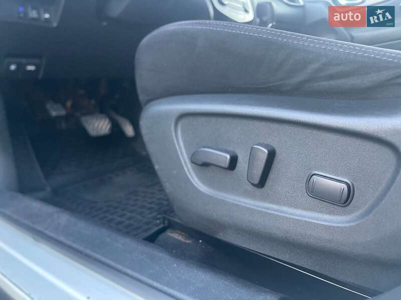 Позашляховик / Кросовер Nissan Rogue 2014 в Могилів-Подільському