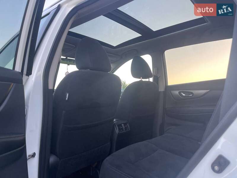 Позашляховик / Кросовер Nissan Rogue 2014 в Могилів-Подільському