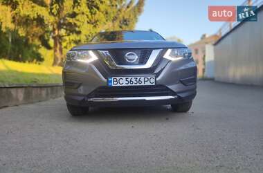 Внедорожник / Кроссовер Nissan Rogue 2017 в Львове