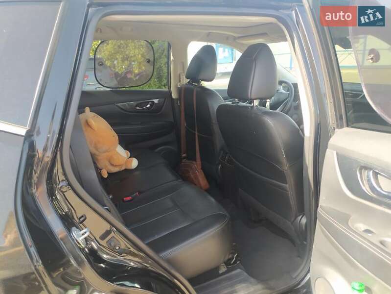 Позашляховик / Кросовер Nissan Rogue 2016 в Жмеринці