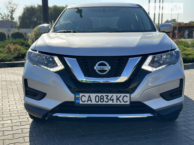 Позашляховик / Кросовер Nissan Rogue 2017 в Черкасах