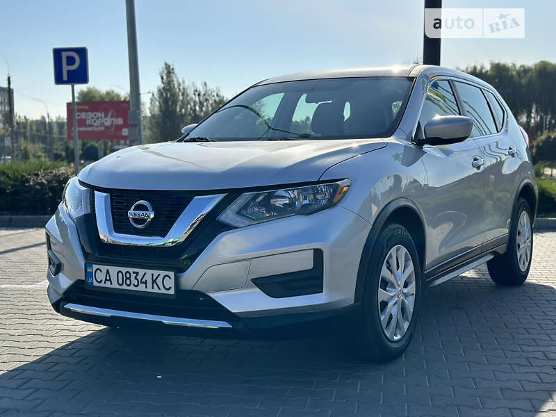 Позашляховик / Кросовер Nissan Rogue 2017 в Черкасах