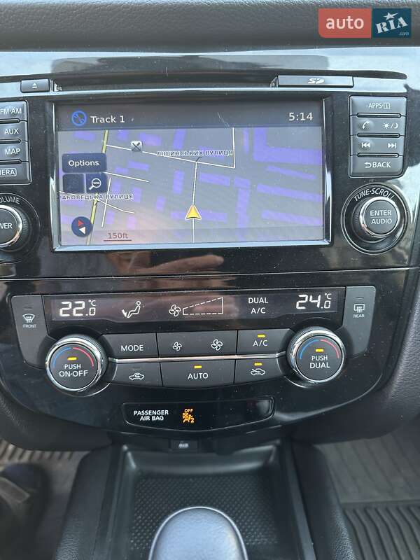 Позашляховик / Кросовер Nissan Rogue 2014 в Стрию