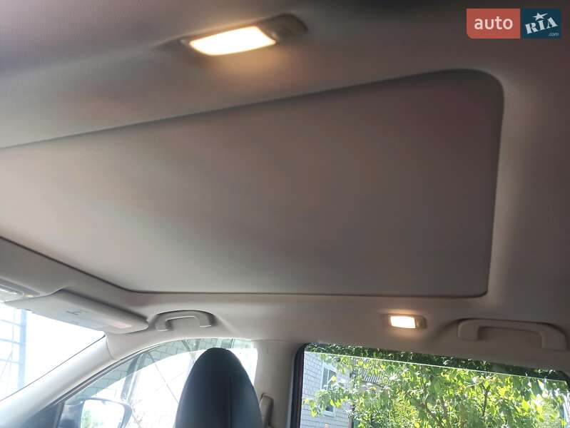 Внедорожник / Кроссовер Nissan Rogue 2017 в Романове