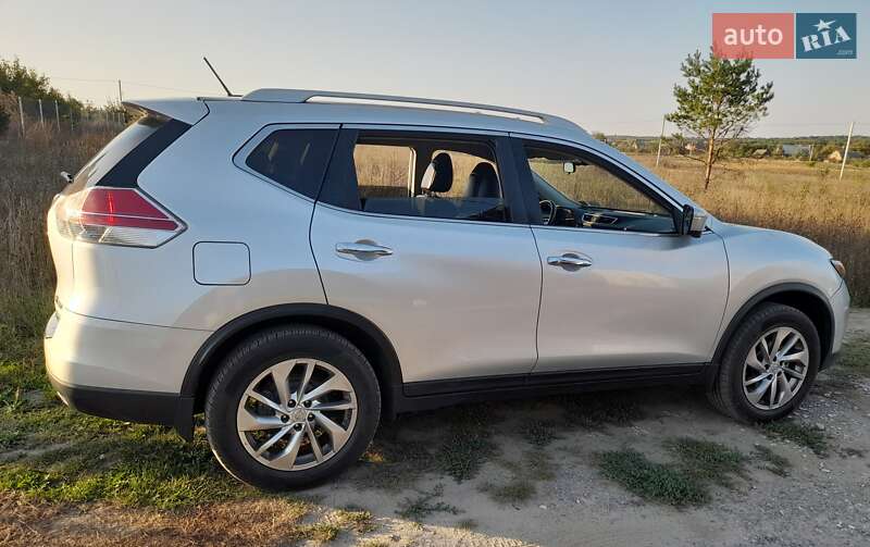 Внедорожник / Кроссовер Nissan Rogue 2013 в Виннице