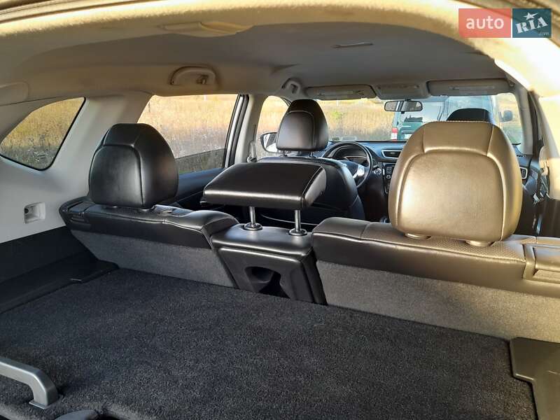 Внедорожник / Кроссовер Nissan Rogue 2013 в Виннице