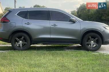 Позашляховик / Кросовер Nissan Rogue 2017 в 