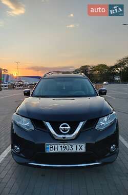 Внедорожник / Кроссовер Nissan Rogue 2015 в 