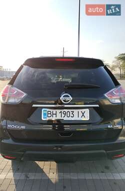 Внедорожник / Кроссовер Nissan Rogue 2015 в 