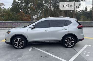 Внедорожник / Кроссовер Nissan Rogue 2018 в Киеве