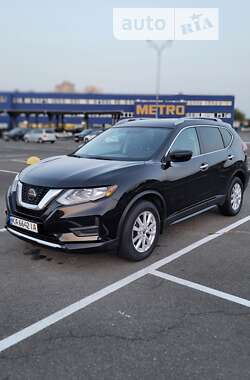 Внедорожник / Кроссовер Nissan Rogue 2018 в Киеве