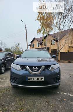 Внедорожник / Кроссовер Nissan Rogue 2015 в Виннице