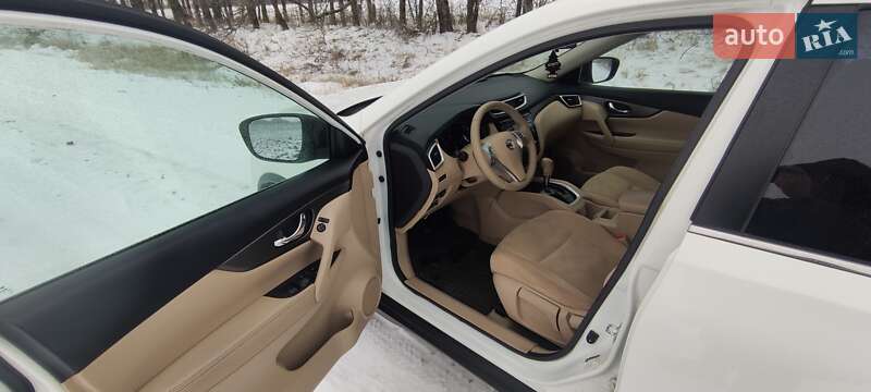 Внедорожник / Кроссовер Nissan Rogue 2015 в Харькове