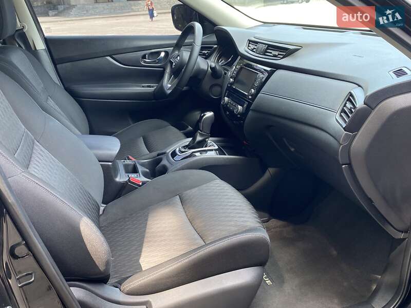 Позашляховик / Кросовер Nissan Rogue 2019 в Запоріжжі