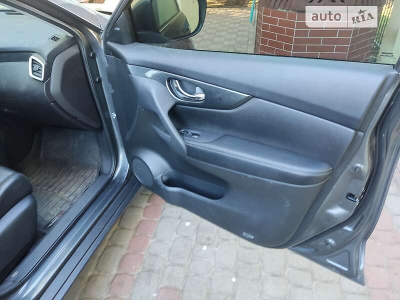 Внедорожник / Кроссовер Nissan Rogue 2014 в Дрогобыче