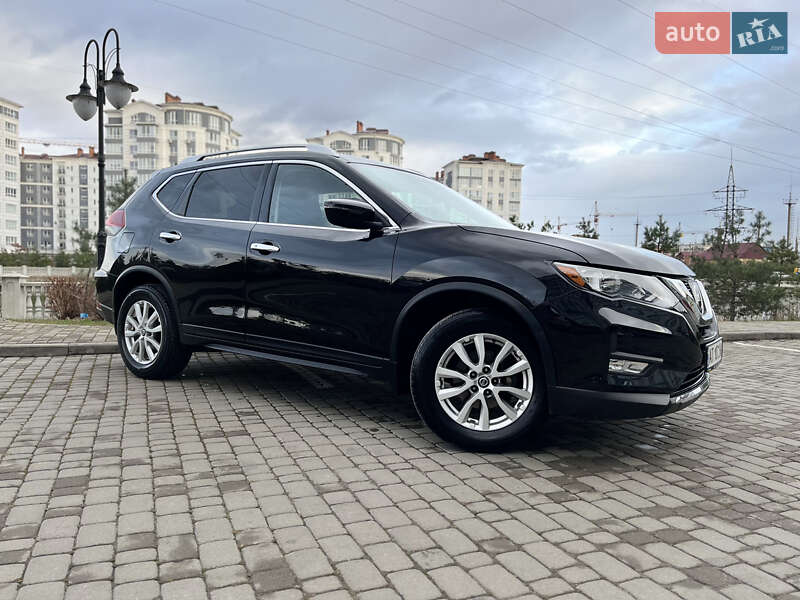 Позашляховик / Кросовер Nissan Rogue 2018 в Івано-Франківську