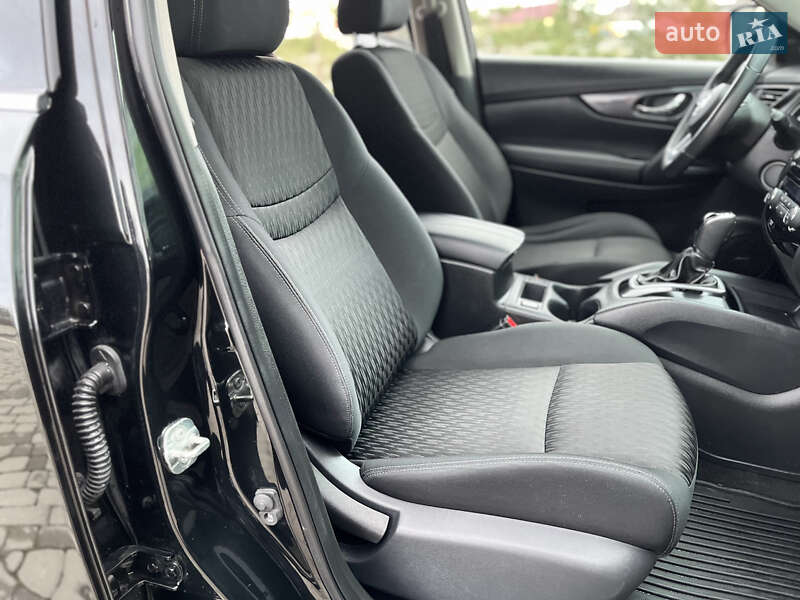 Позашляховик / Кросовер Nissan Rogue 2018 в Івано-Франківську