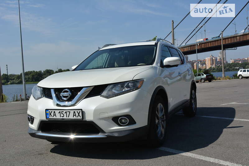 Позашляховик / Кросовер Nissan Rogue 2015 в Києві