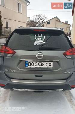 Позашляховик / Кросовер Nissan Rogue 2017 в Тернополі