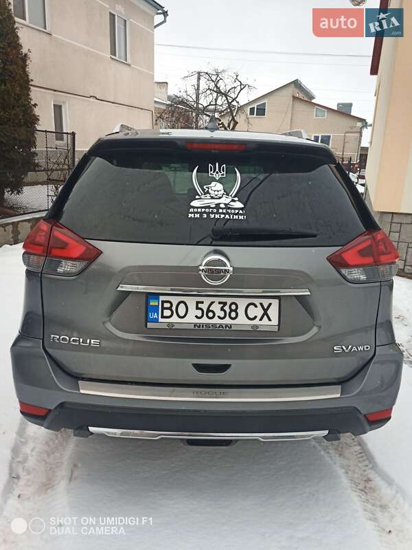 Позашляховик / Кросовер Nissan Rogue 2017 в Тернополі