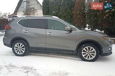 Позашляховик / Кросовер Nissan Rogue 2017 в Тернополі