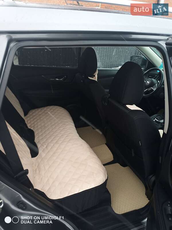 Позашляховик / Кросовер Nissan Rogue 2017 в Тернополі