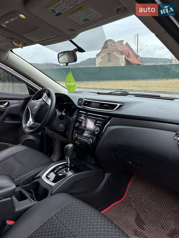 Позашляховик / Кросовер Nissan Rogue 2015 в Бережанах