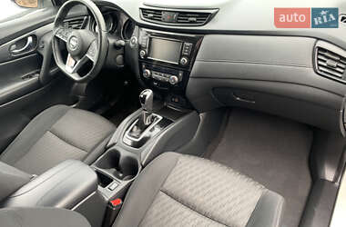 Внедорожник / Кроссовер Nissan Rogue 2018 в Виннице