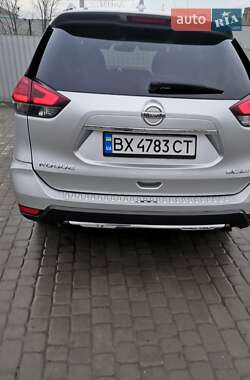 Внедорожник / Кроссовер Nissan Rogue 2017 в 