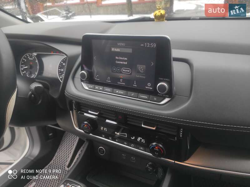 Позашляховик / Кросовер Nissan Rogue 2021 в Києві