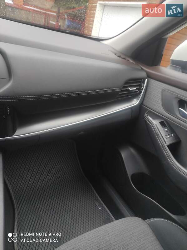 Позашляховик / Кросовер Nissan Rogue 2021 в Києві