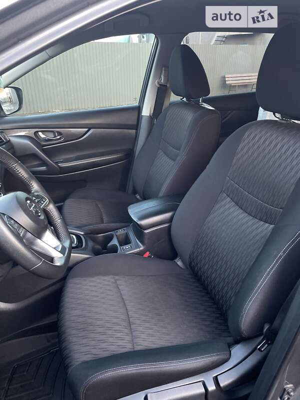 Внедорожник / Кроссовер Nissan Rogue 2019 в Кривом Роге