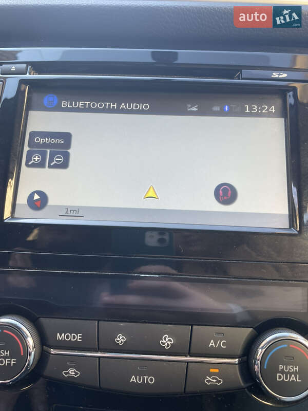 Позашляховик / Кросовер Nissan Rogue 2016 в Львові