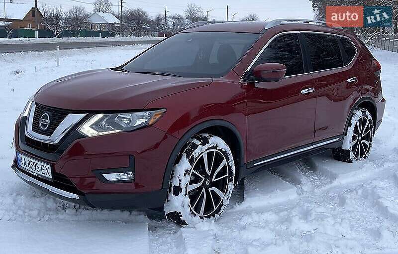 Позашляховик / Кросовер Nissan Rogue 2018 в Києві