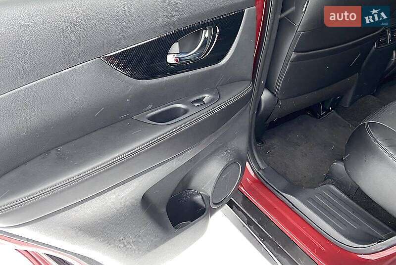 Позашляховик / Кросовер Nissan Rogue 2018 в Києві