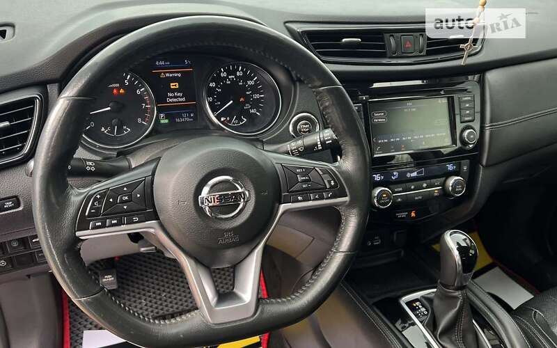 Позашляховик / Кросовер Nissan Rogue 2017 в Стрию фото 8 Позашляховик / Кросовер Nissan Rogue 2017 в Стрию