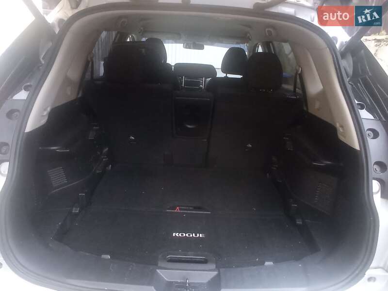 Позашляховик / Кросовер Nissan Rogue 2018 в Львові