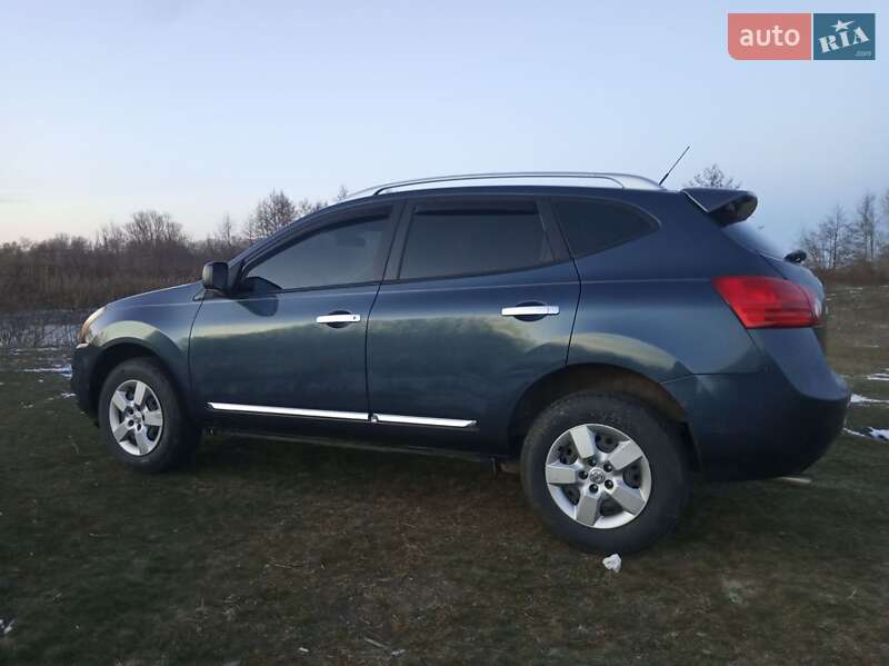Позашляховик / Кросовер Nissan Rogue 2015 в Полтаві