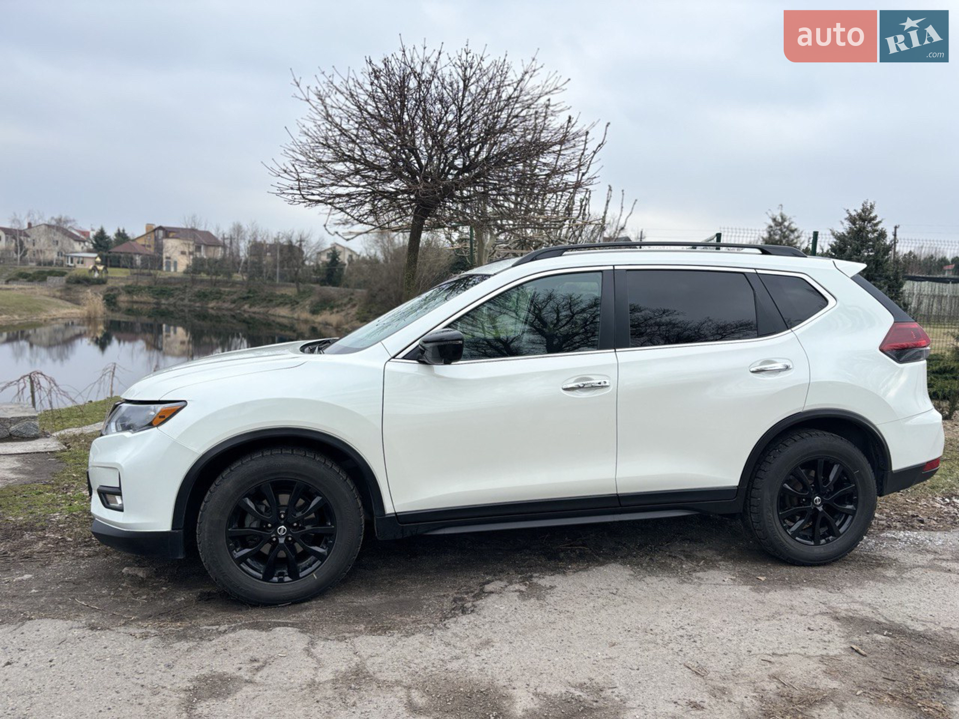 2018 Nissan Rogue - мініатюра 16