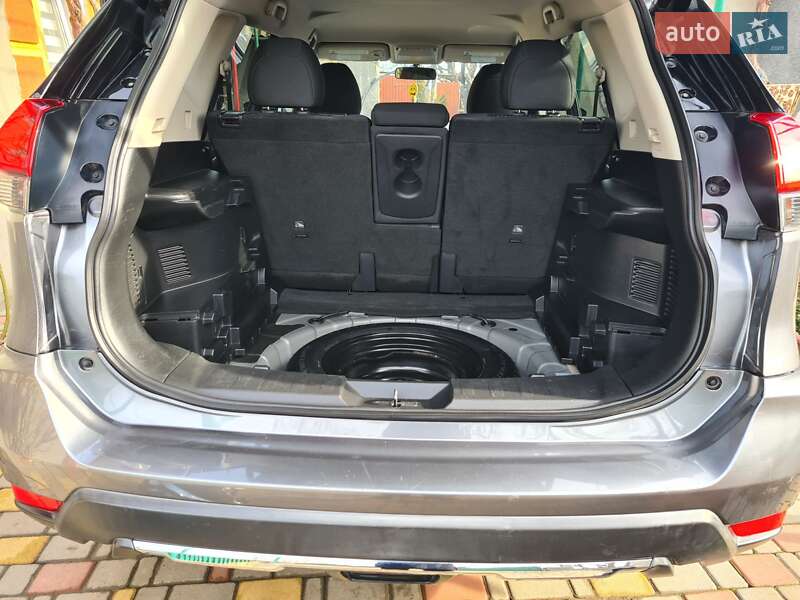 Позашляховик / Кросовер Nissan Rogue 2018 в Одесі