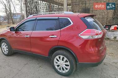 Внедорожник / Кроссовер Nissan Rogue 2016 в 